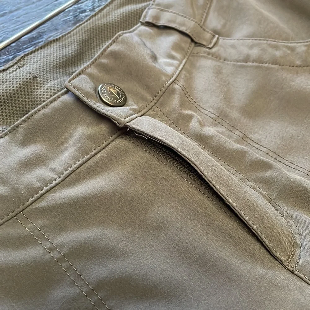 Patagonia Gray Cropped Athletic Hiking Pants Size 10.